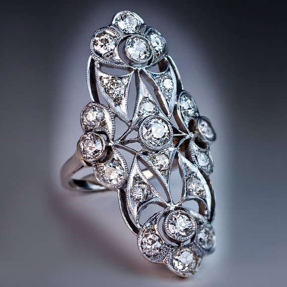 Jewelry - Retro Flower Design Silver Plated Noble Hollow Vintage Ring for Women, L203